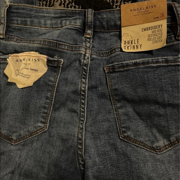 Bundle of embroidered denim jeans - Picture 7 of 12